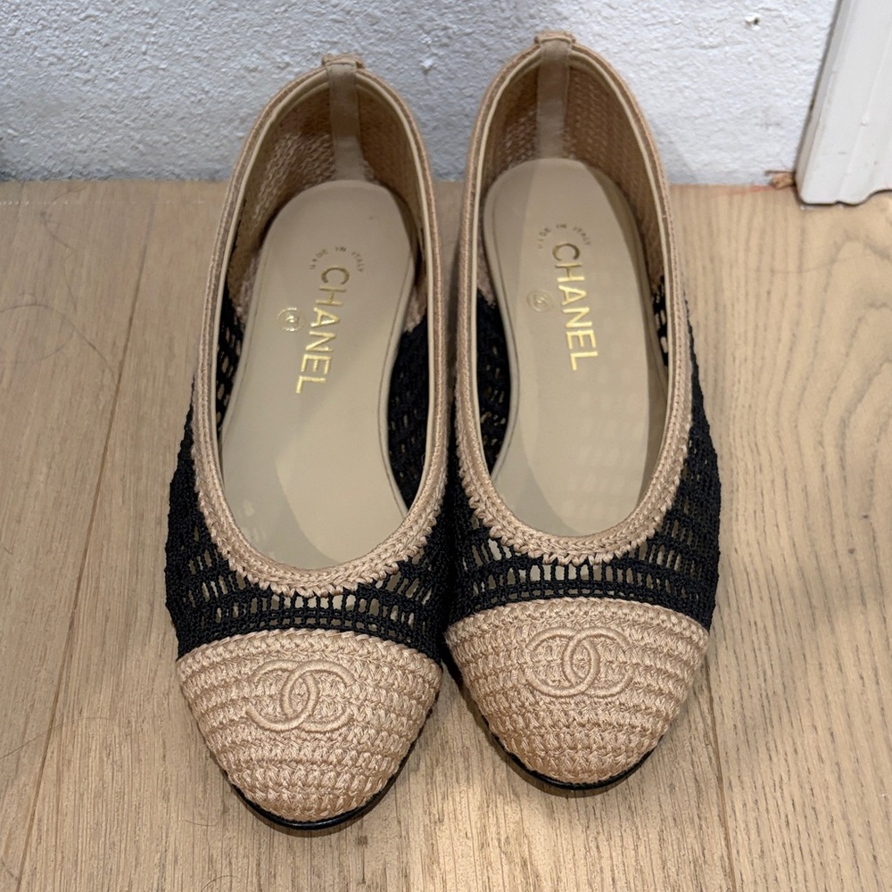 CHANEL Beige and Black Crochet Ballet Flats. ONLY WORN ONCE
